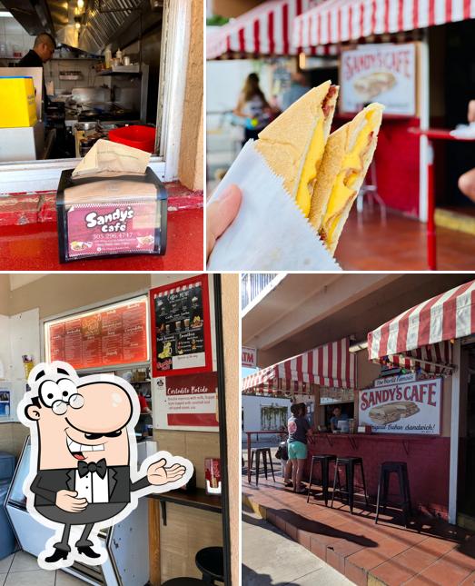 Sandy's Café