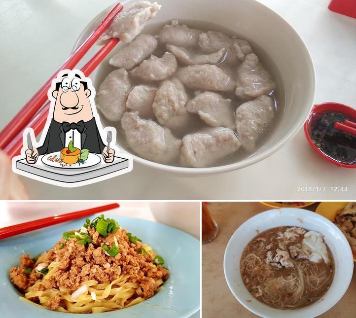 Seremban Yellow Rice Wine Chicken