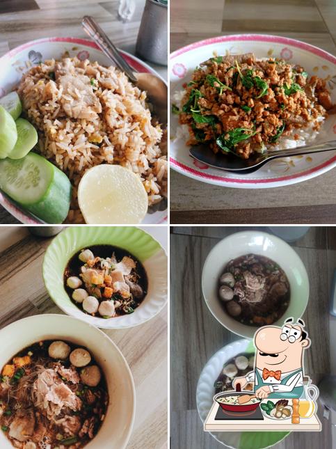 ก๋วยเตี๋ยวสมัยสมอ