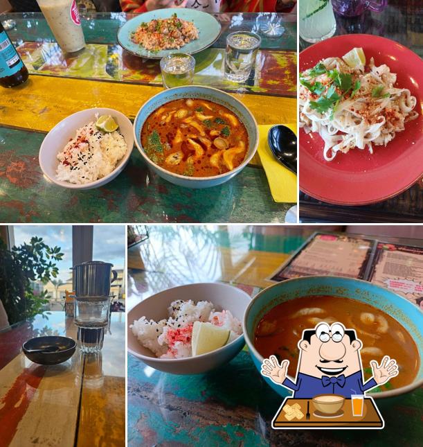 Блюда в "Pho bar"