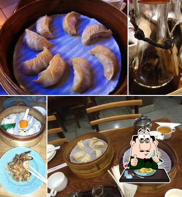 Еда в "Дамплинге-Репаблике"