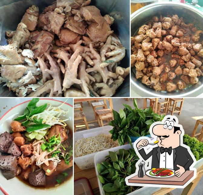 M&Pก๋วยเตี๋ยวไก่มะระ บุฟเฟ่ต์ โป่งสะเก็ต-บ่อวิน