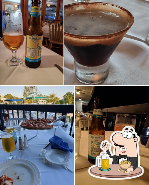 Old Tavernier Restaurant & Lounge