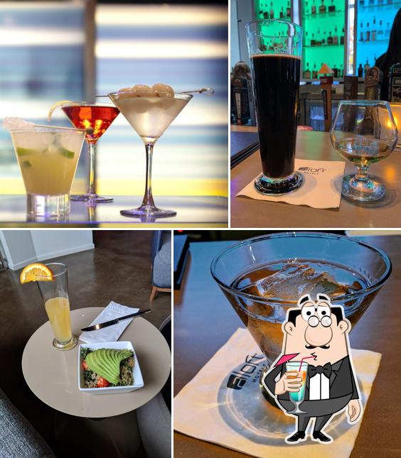W XYZ Bar