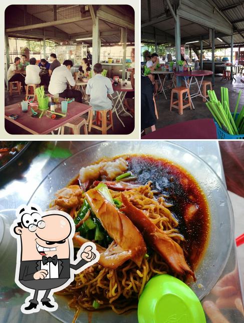 Big Tree Wan Tan Mee 老楊祖傳自制雲吞面
