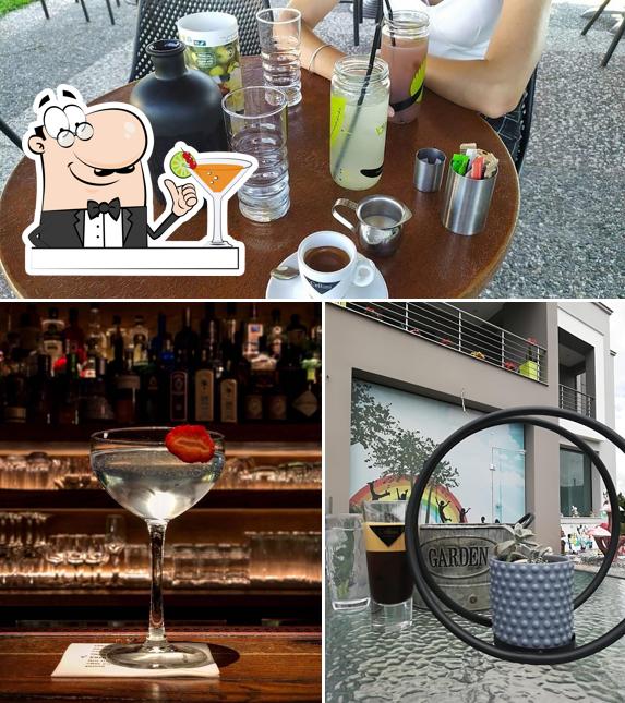 The Garden lounge Cafe-Bar Mangana