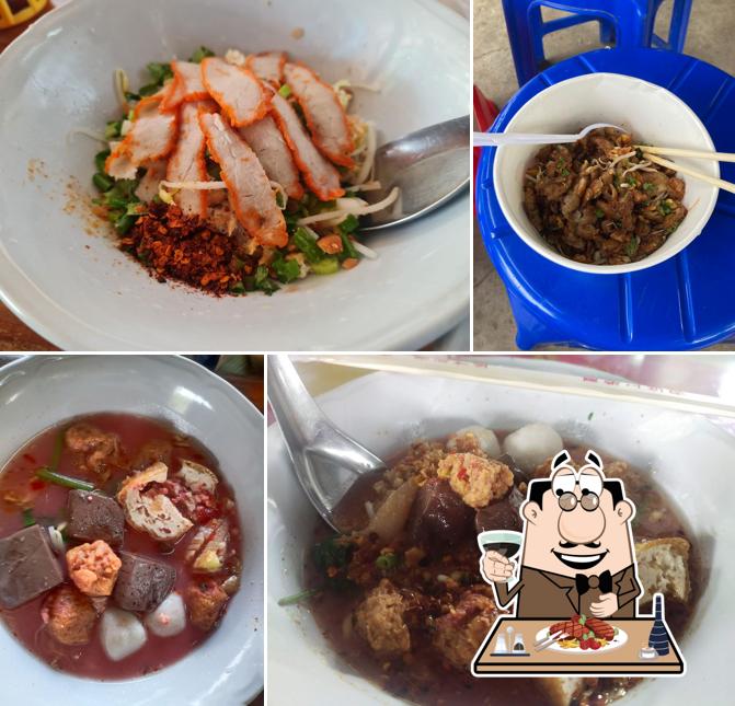Auntie Huay's Old Style Noodle Shop
