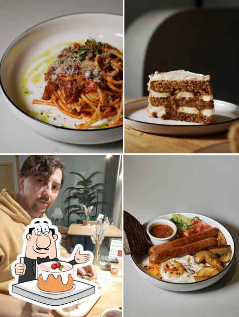 Морковный торт в "Вольсов"