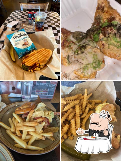 Village Deli and Grill- Village district (downtown)