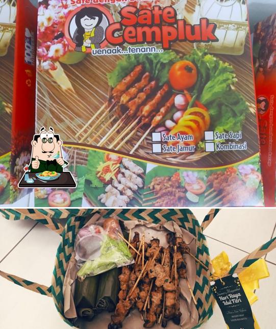 Sate Cempluk Pucang Gading