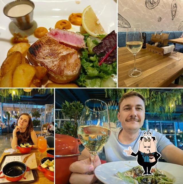 Насладитесь напитками из бара "Мидийное место"