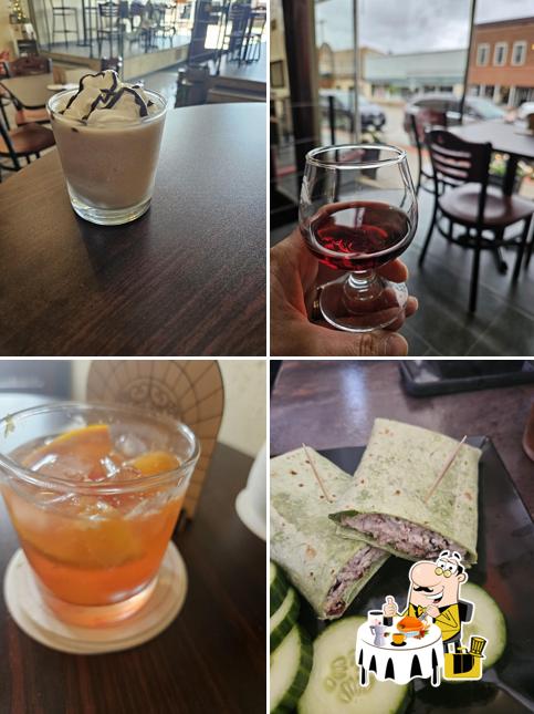 Sunset Hollow Wine Bistro & Gifts