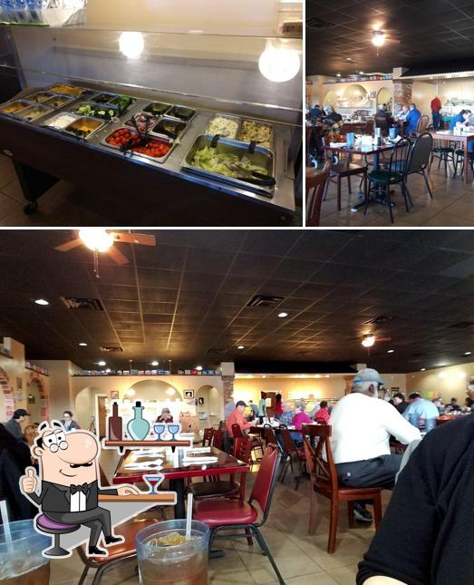 The Lunch Box Southern • Buffet