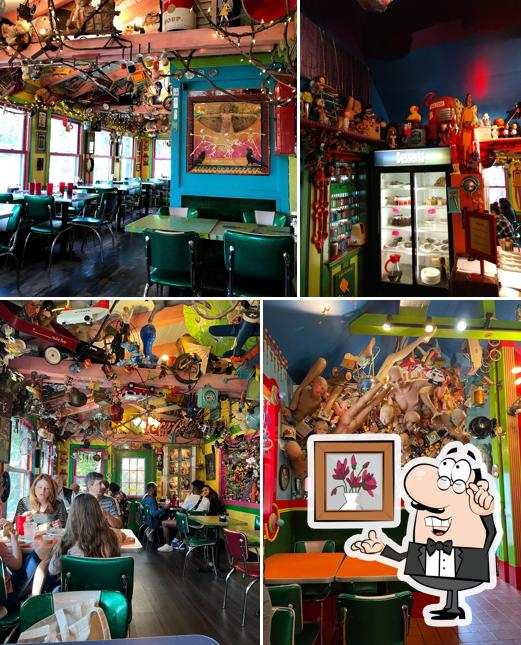 The PaperMoon Diner