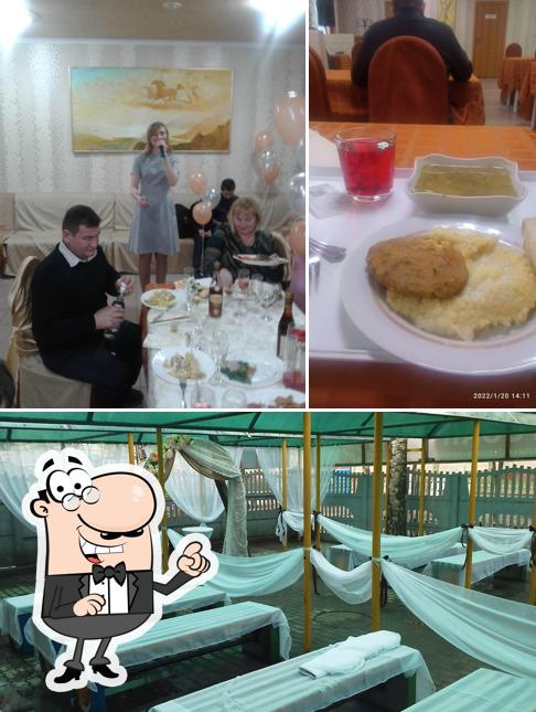 Посмотрите на внутренний интерьер "Авроры"