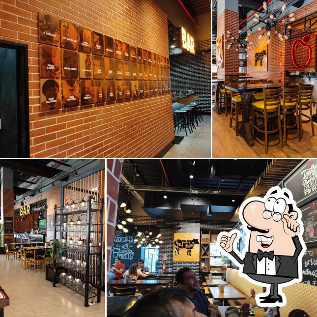 Applebee's Multiplaza