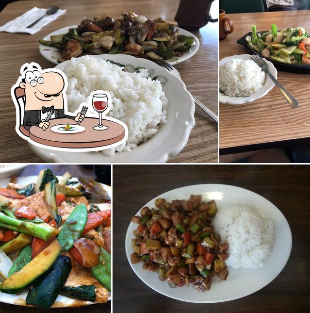 Hunan Chinese Restaurant