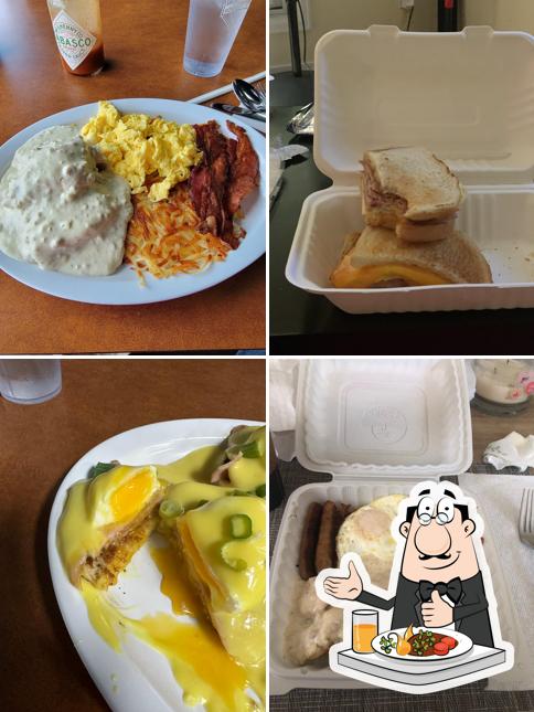 Naya's Cafe