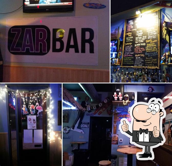 Mojo's Beach Bar