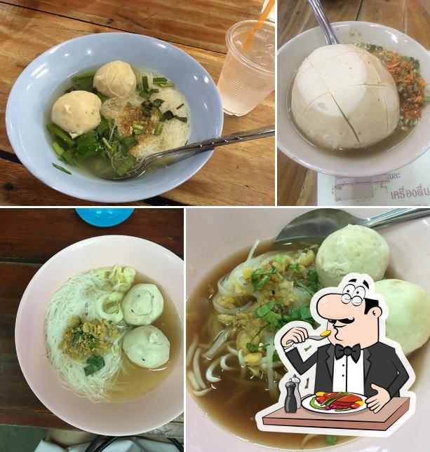 นิสา ลูกชิ้นหมูยักษ์