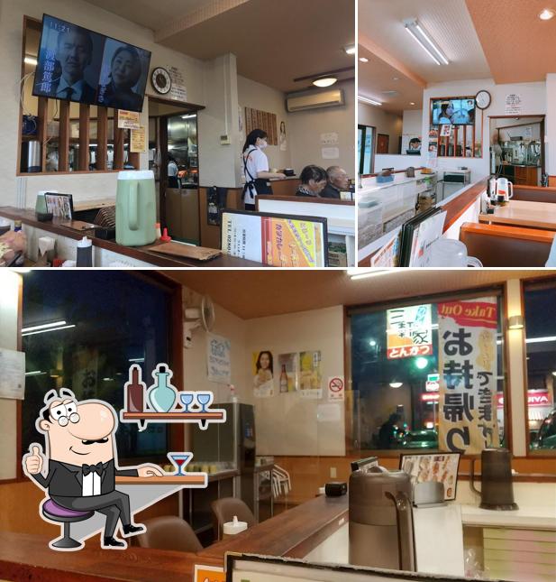 とんかつ三軒家