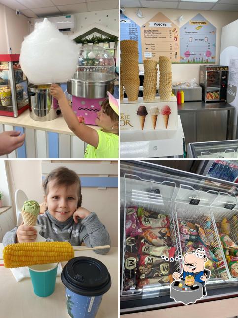 Еда в "Кафе-мороженое"