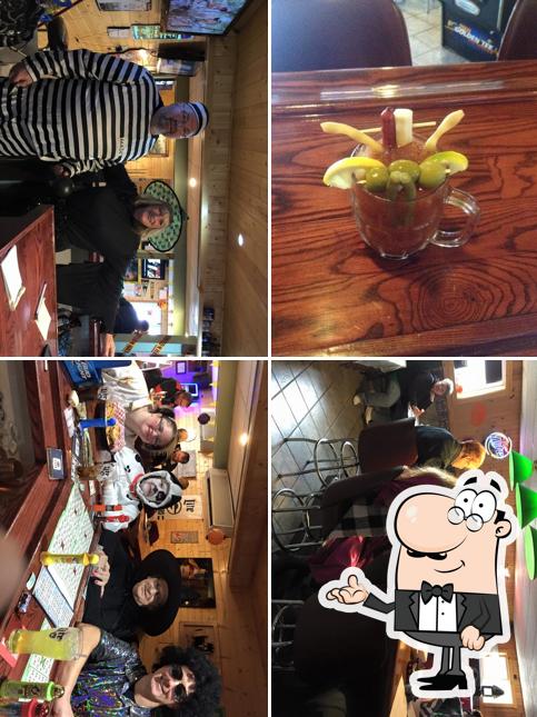 Tamaracks Pub & Grill