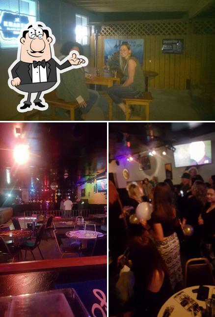The Roost Bar aka Broadway Club
