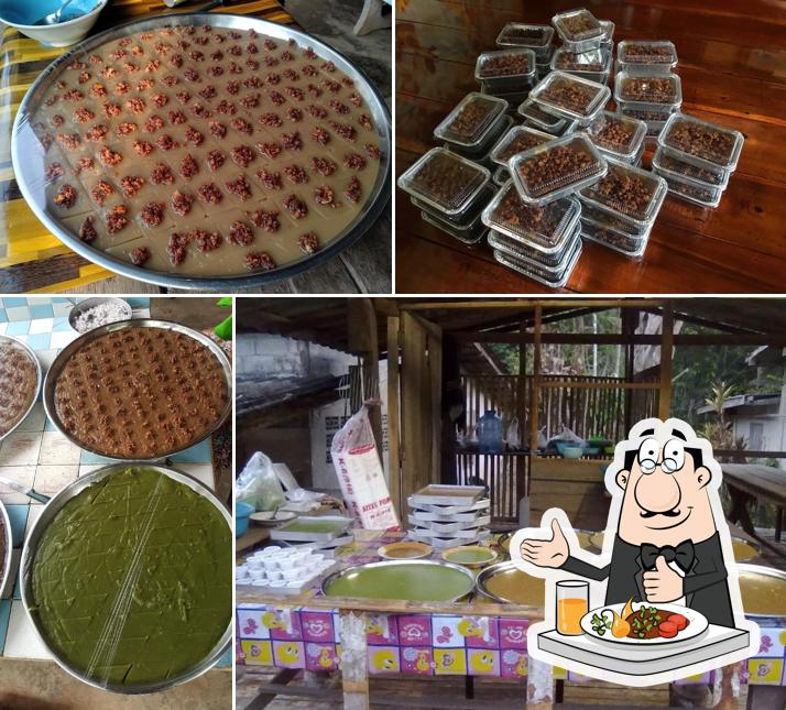 ขนมกวนบ้านนาเกิด