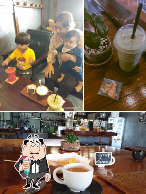 36 Reunion Cafe’