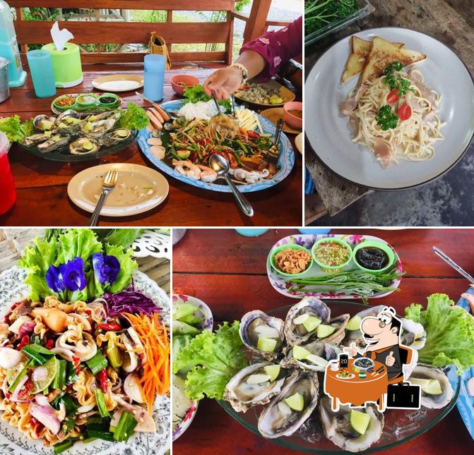 ร้านอาหารบ้านร็อค Ban Rock Restaurant