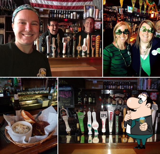 Mackesey's Irish Pub