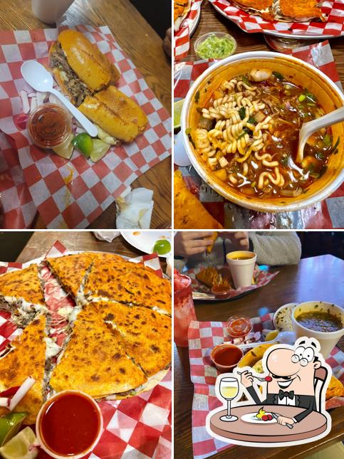 Los Barbaros Birria