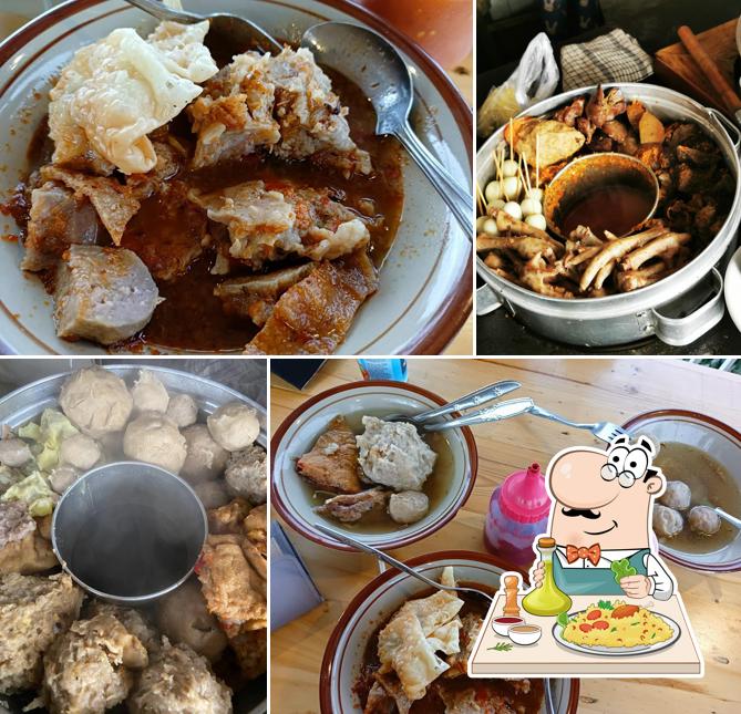 Bakso kusuma spesial kuah pedes dan jerohan
