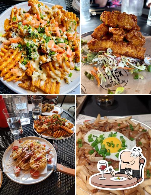 Stack 571 Burger and Whiskey Bar - Kirkland