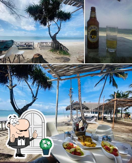 African Oasis Beach Bar & Restaurant