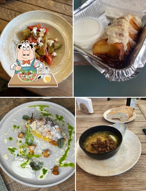 Греческий салат в "Дон Базилио"