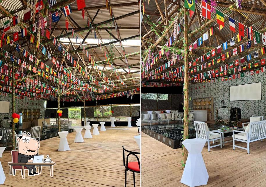 Chunking Forest Restuarant and Bar 重庆森林