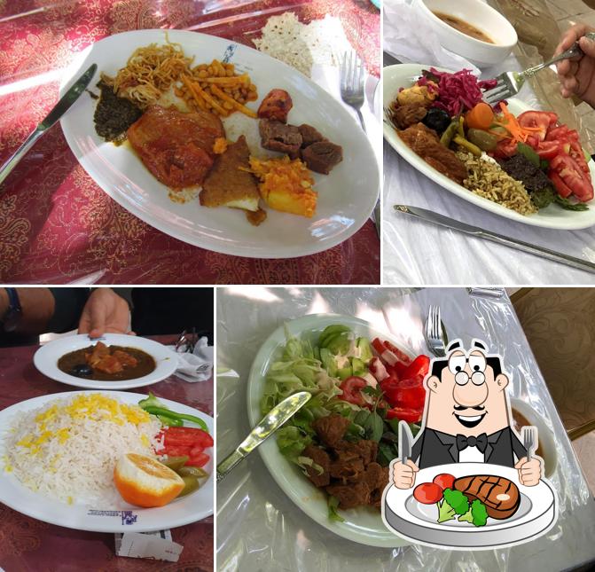Laneh Tavoos Tourist Restuarant