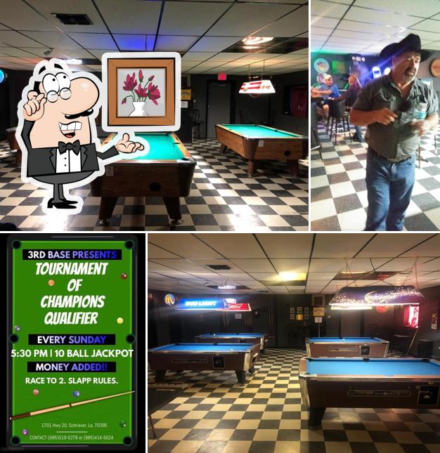 3rd Base Sports Bar
