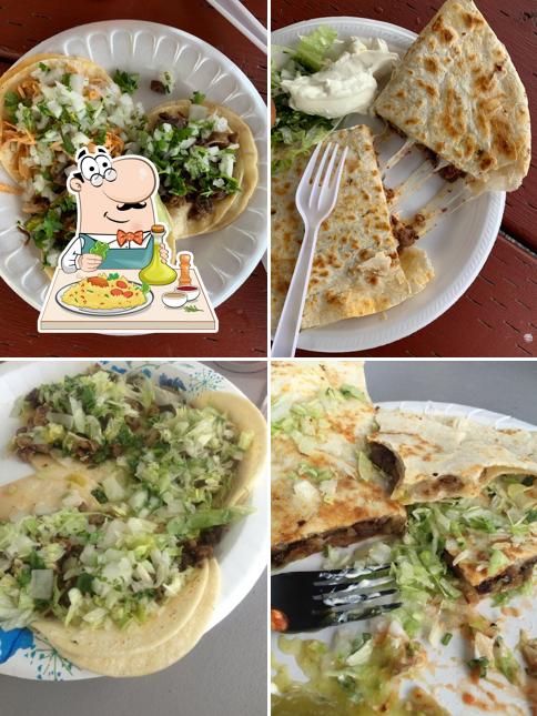 Tacos Y Mariscos Sandoval