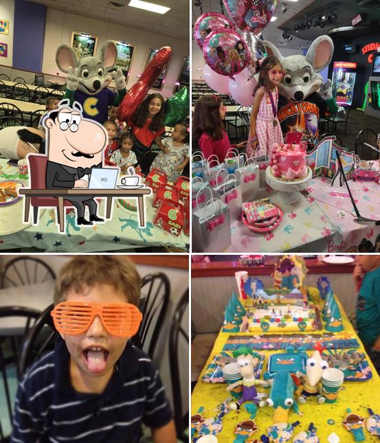 Chuck E. Cheese