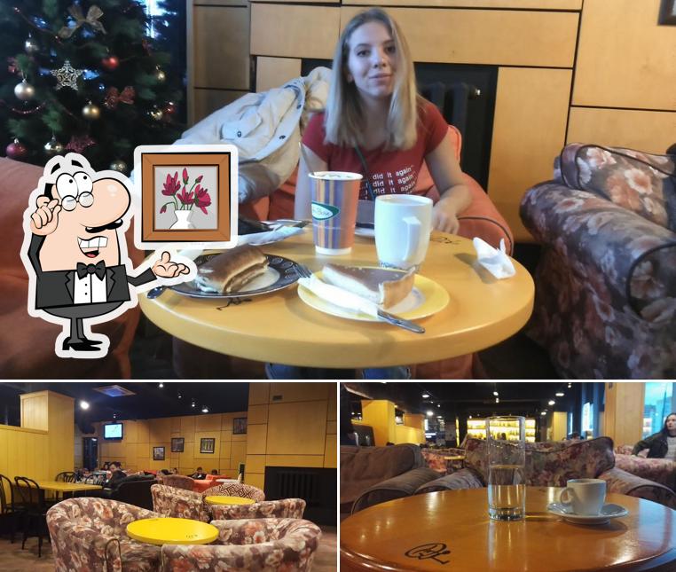 Посмотрите на внутренний интерьер "Кофейни Coffee Bean"
