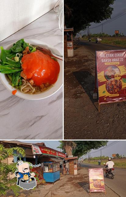MIE AYAM CEKER & BAKSO URAT 88