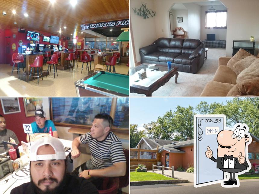 Red's Grill and Bar
