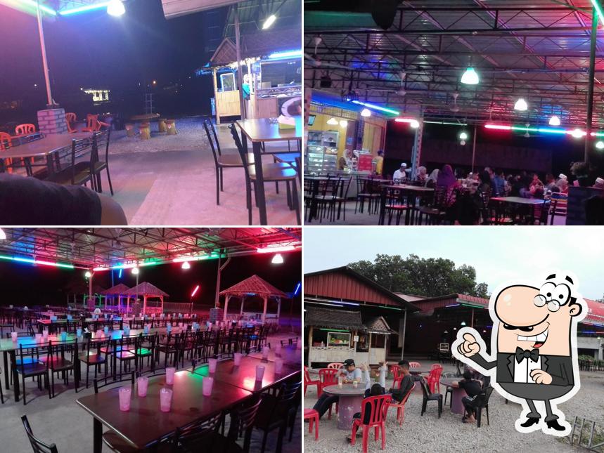 RESTORAN ADAM CORNER