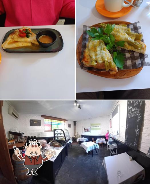 Dog House Cafe