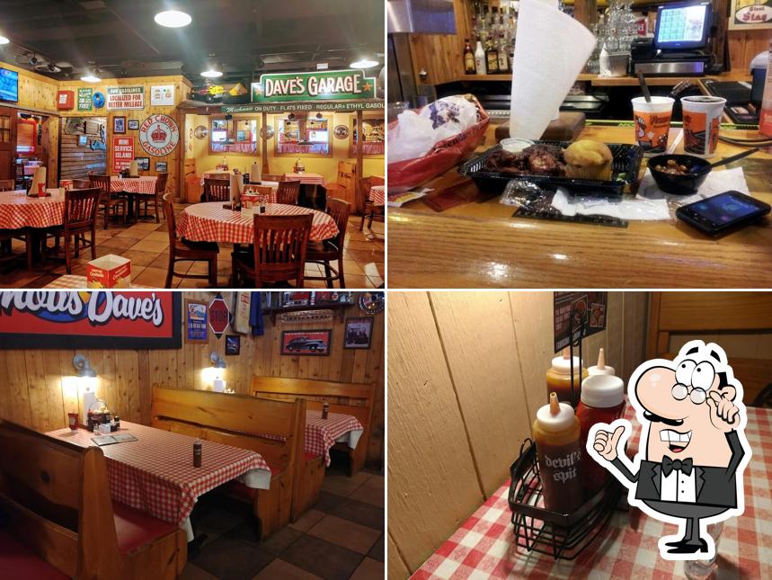 Famous Dave's Bar-B-Que