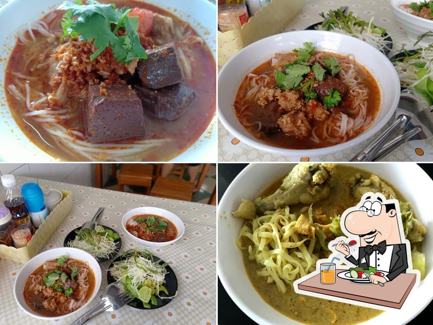 Khao Soi Nam Ngiao @ Chiang Mai