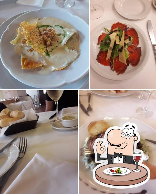 Los Lapachos Restaurant